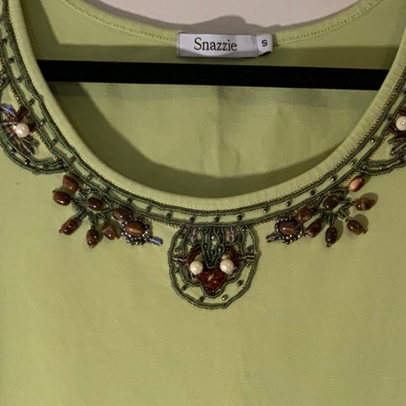 Woman’s Short Sleeve Top - Picture 5 of 5